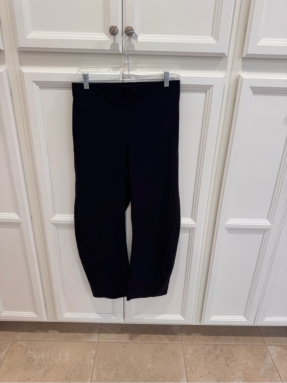 Women's Black Cropped Pull-On Active Pants